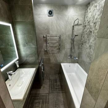 Сдается 2-х комнатная квартира, 70 м²