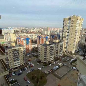 Сдается 2-х комнатная квартира, 70 м²
