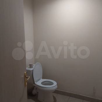Сдается Торговое помещение, 166 м²