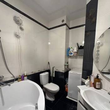 Продается 1-комнатная квартира, 49,2 м²