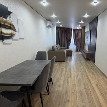 Сдается 2-х комнатная квартира, 53 м²