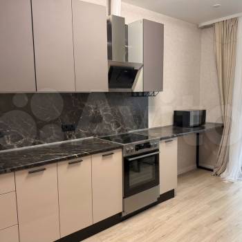 Продается 1-комнатная квартира, 43,3 м²