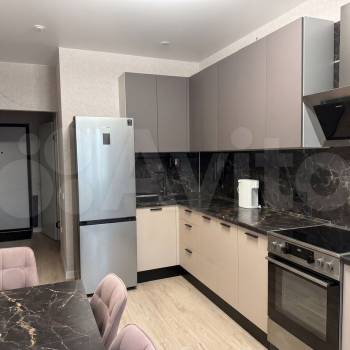 Продается 1-комнатная квартира, 43,3 м²