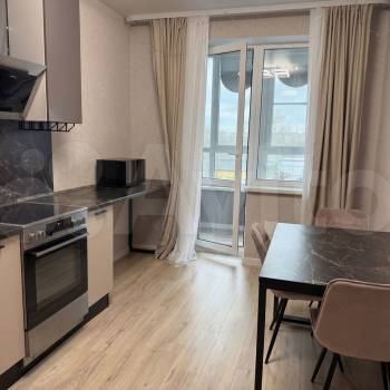 Продается 1-комнатная квартира, 43,3 м²