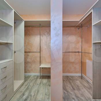 Продается Многокомнатная квартира, 138 м²