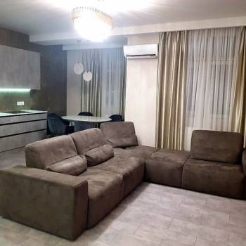 Продается Многокомнатная квартира, 140 м²