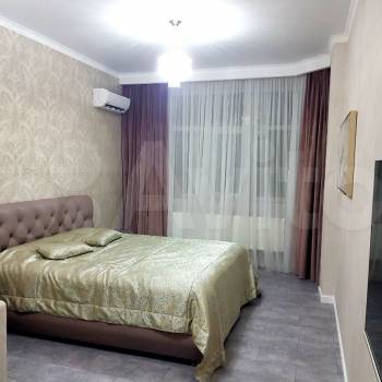 Продается Многокомнатная квартира, 140 м²