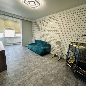 Продается Многокомнатная квартира, 140 м²