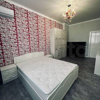 Продается Многокомнатная квартира, 140 м²