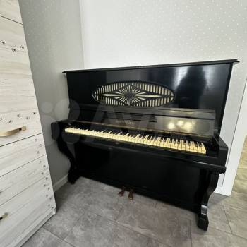 Продается Многокомнатная квартира, 140 м²