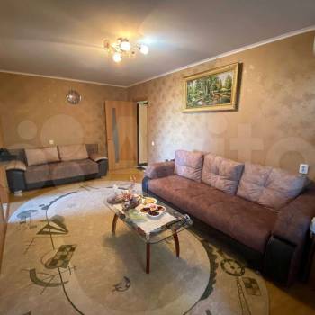 Продается Многокомнатная квартира, 62 м²