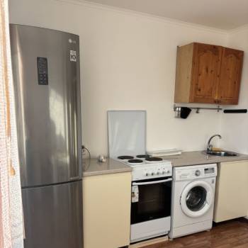 Сдается 1-комнатная квартира, 37 м²