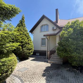 Продается Дом, 350 м²