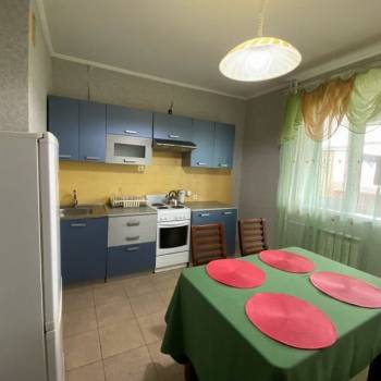 Продается 1-комнатная квартира, 47 м²