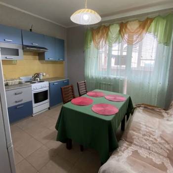 Продается 1-комнатная квартира, 47 м²