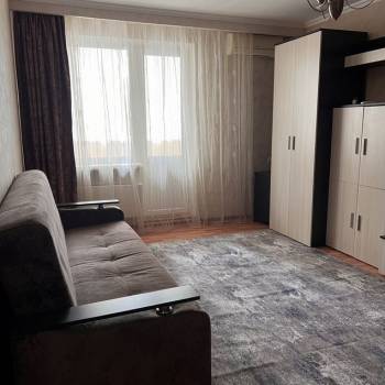 Сдается 1-комнатная квартира, 39 м²