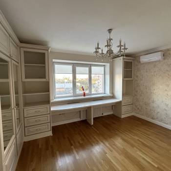 Продается 3-х комнатная квартира, 102 м²
