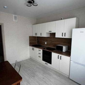 Сдается 1-комнатная квартира, 37 м²