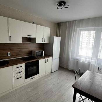 Сдается 1-комнатная квартира, 37 м²