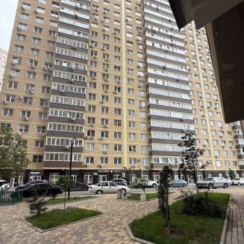 Продается 1-комнатная квартира, 37 м²