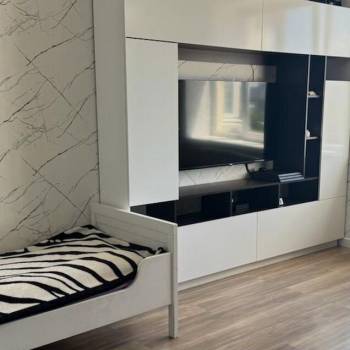 Продается 1-комнатная квартира, 36 м²