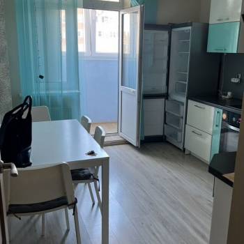 Сдается 1-комнатная квартира, 35 м²