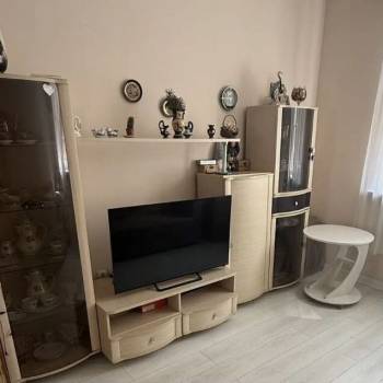 Продается 1-комнатная квартира, 32 м²