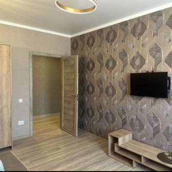 Продается 1-комнатная квартира, 37 м²