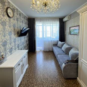 Продается 1-комнатная квартира, 38 м²