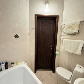 Продается 1-комнатная квартира, 38 м²