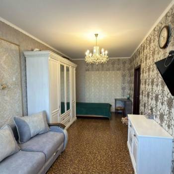 Продается 1-комнатная квартира, 38 м²