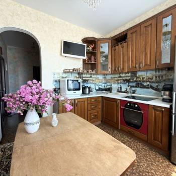Продается 1-комнатная квартира, 38 м²