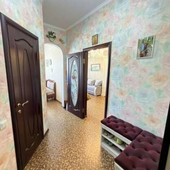 Продается 1-комнатная квартира, 38 м²