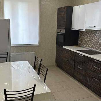 Сдается 1-комнатная квартира, 42 м²