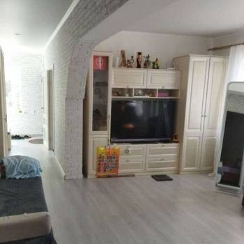 Продается Дом, 220 м²