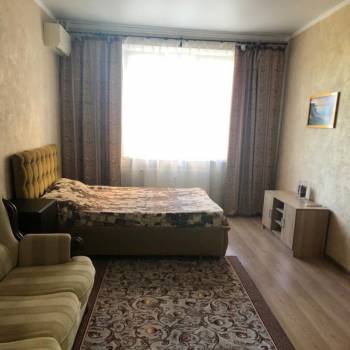 Сдается 1-комнатная квартира, 43 м²