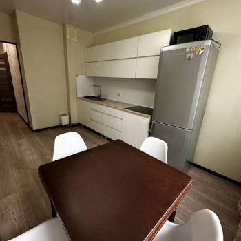 Сдается 2-х комнатная квартира, 59 м²