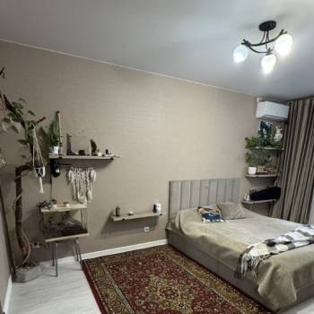 Продается 1-комнатная квартира, 38 м²