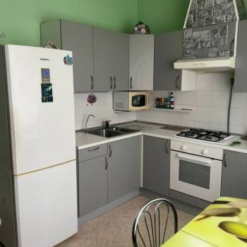 Продается 1-комнатная квартира, 48 м²