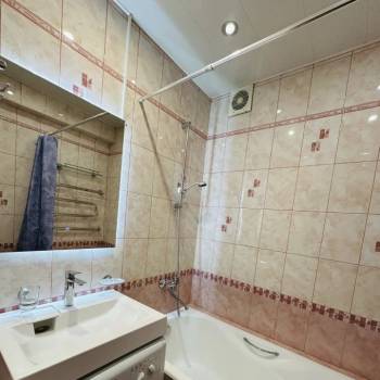 Сдается 2-х комнатная квартира, 49,7 м²