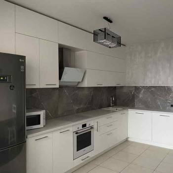 Сдается 1-комнатная квартира, 56 м²