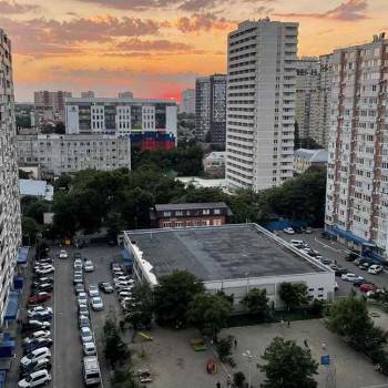 Сдается 1-комнатная квартира, 56 м²