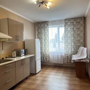Сдается 1-комнатная квартира, 40 м²