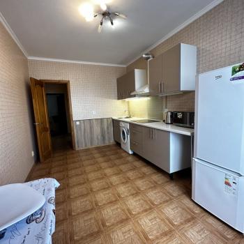 Сдается 1-комнатная квартира, 40 м²