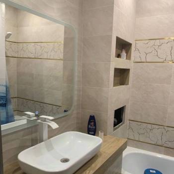 Сдается 1-комнатная квартира, 62 м²