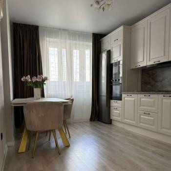 Сдается 1-комнатная квартира, 46 м²