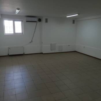 Продается Нежилое помещение, 100 м²