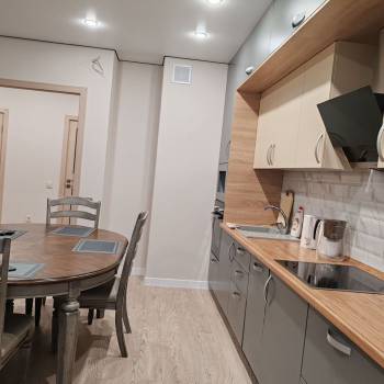 Продается 2-х комнатная квартира, 75,5 м²