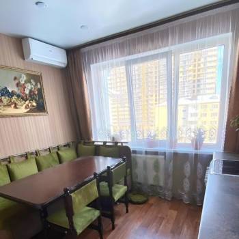 Продается 1-комнатная квартира, 35 м²