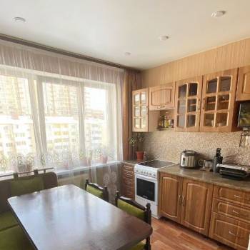 Продается 1-комнатная квартира, 35 м²
